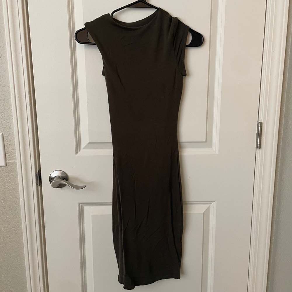 Sleeveless Olive Green Bodycon Dress